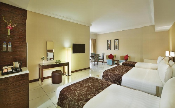 Gateway Hotel image 21